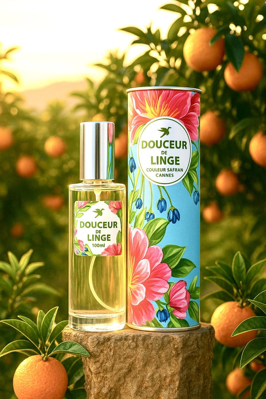 Flacon de 100ml de la douceur de linge aux fleurs d'oranger de la marque My Store, avec une étiquette élégante.
